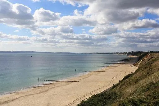 Bournecoast: Modern Holiday Flat- Sea Views-Fm6128 Bournemouth Apartment